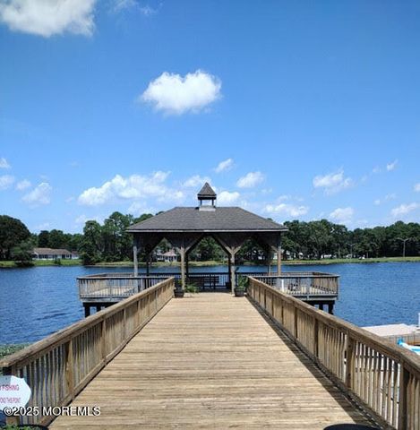 86C Dorchester Drive, Lakewood, NJ 08701