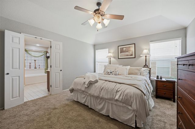 721 Morgan Drive, Burleson, TX 76028
