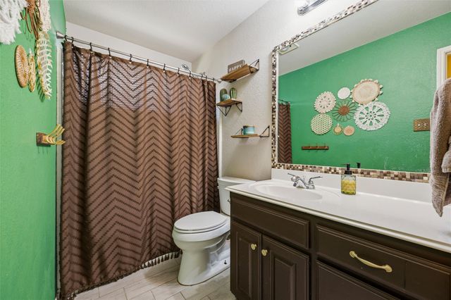 721 Morgan Drive, Burleson, TX 76028