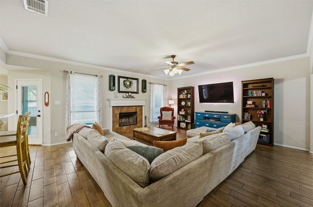 721 Morgan Drive, Burleson, TX 76028