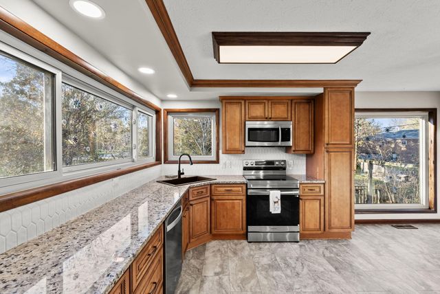 373 Southpoint Drive, Lexington, KY 40515