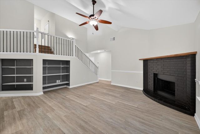 617 Hollyberry Drive, Mansfield, TX 76063