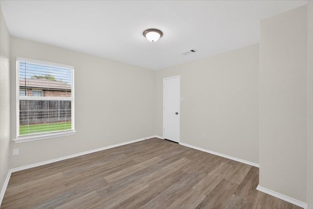 617 Hollyberry Drive, Mansfield, TX 76063