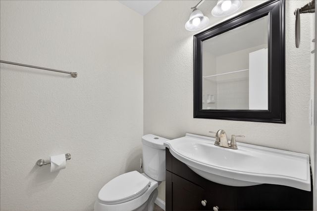 617 Hollyberry Drive, Mansfield, TX 76063