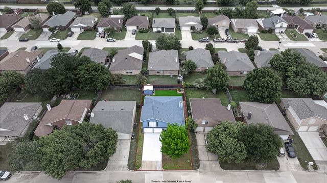 617 Hollyberry Drive, Mansfield, TX 76063