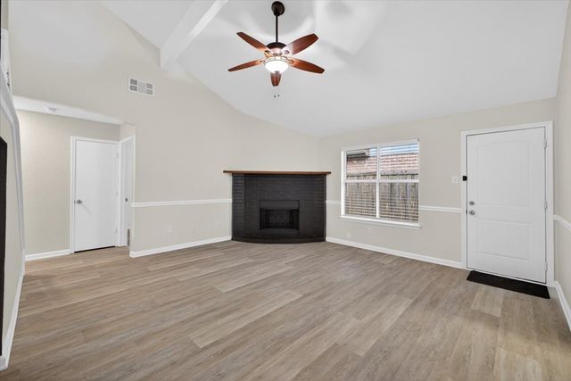 617 Hollyberry Drive, Mansfield, TX 76063