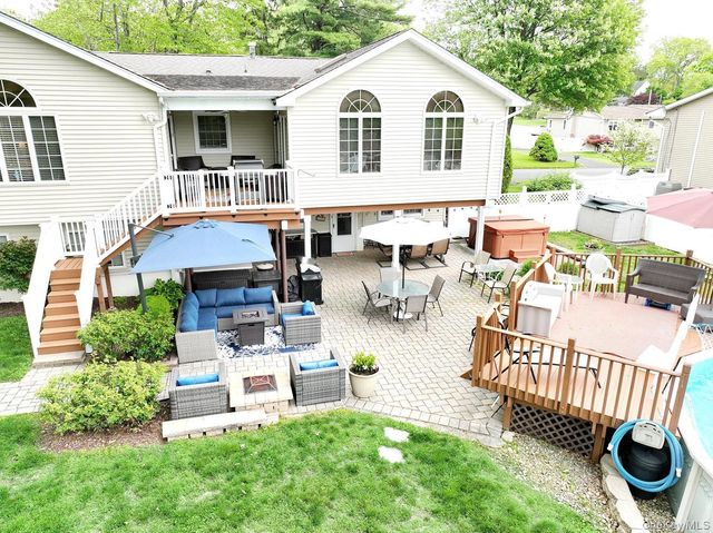 55 Stonewall Lane, Congers, NY 10920