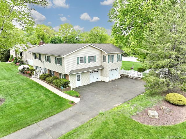55 Stonewall Lane, Congers, NY 10920