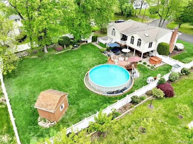 55 Stonewall Lane, Congers, NY 10920
