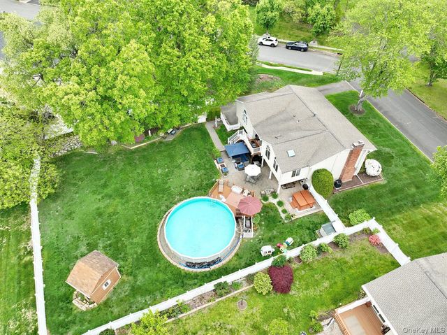 55 Stonewall Lane, Congers, NY 10920