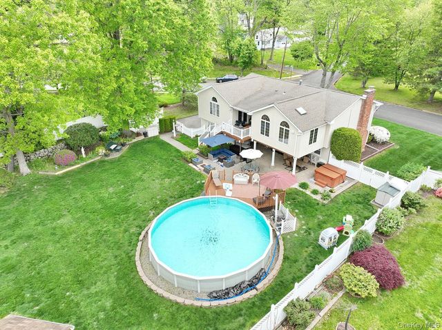 55 Stonewall Lane, Congers, NY 10920