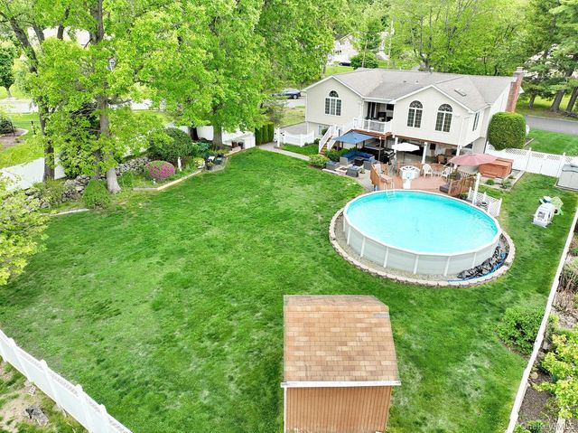 55 Stonewall Lane, Congers, NY 10920