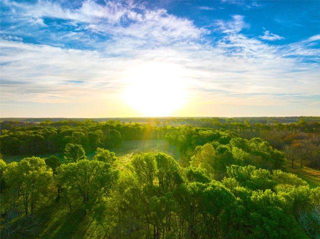 none c.r. 386, Marquez, TX 77865