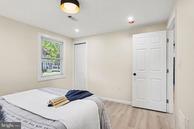 910 PIERPOINT DR, Pasadena, MD 21122
