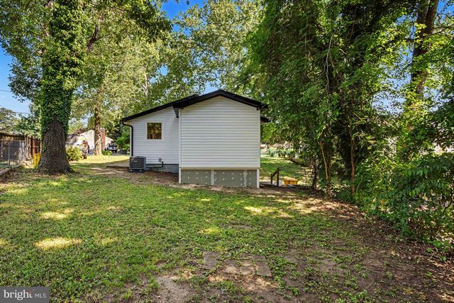 910 PIERPOINT DR, Pasadena, MD 21122