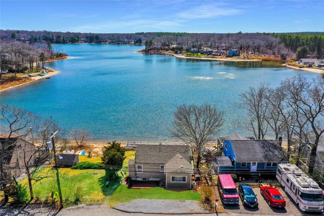 243 Lakeside Trail, Ridge, NY 11961