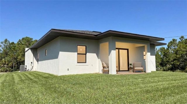 2718 51st ST W, Lehigh Acres, FL 33971