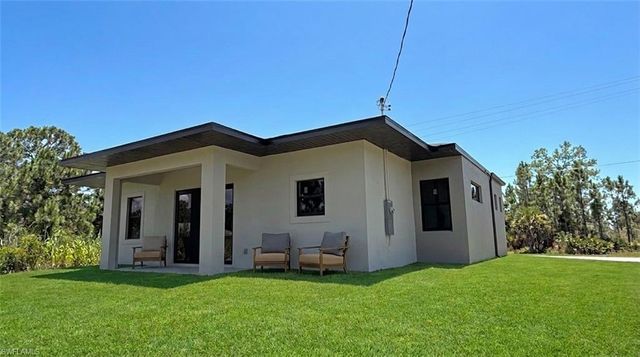 2718 51st ST W, Lehigh Acres, FL 33971