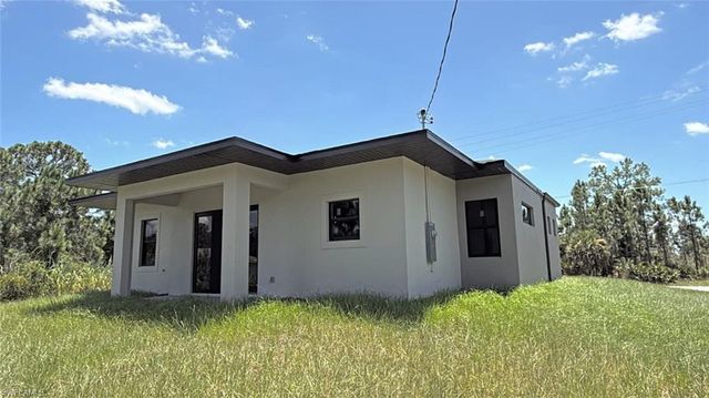 2718 51st ST W, Lehigh Acres, FL 33971