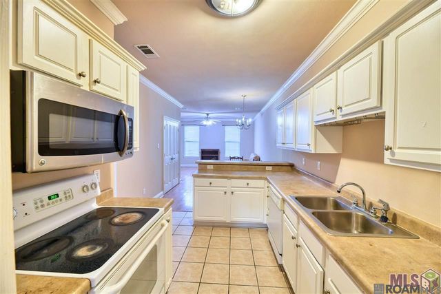 5112 Arlington Ct, Baton Rouge, LA 70820