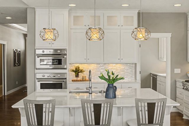 3812 Thomas Avenue S, Minneapolis, MN 55410