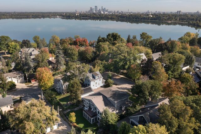 3812 Thomas Avenue S, Minneapolis, MN 55410