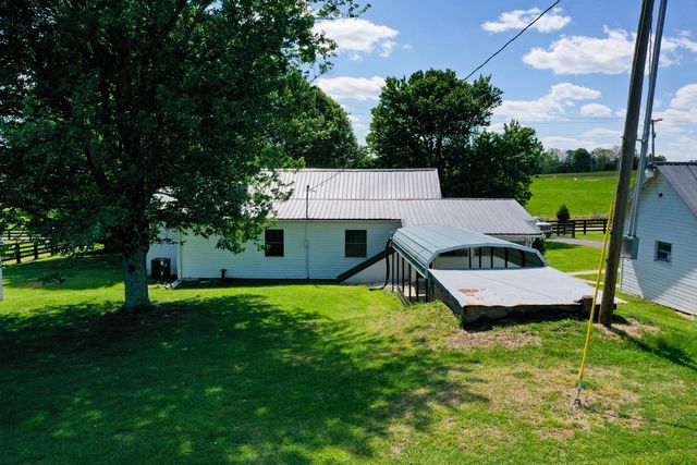 7409 Highway 490, East Bernstadt, KY 40729
