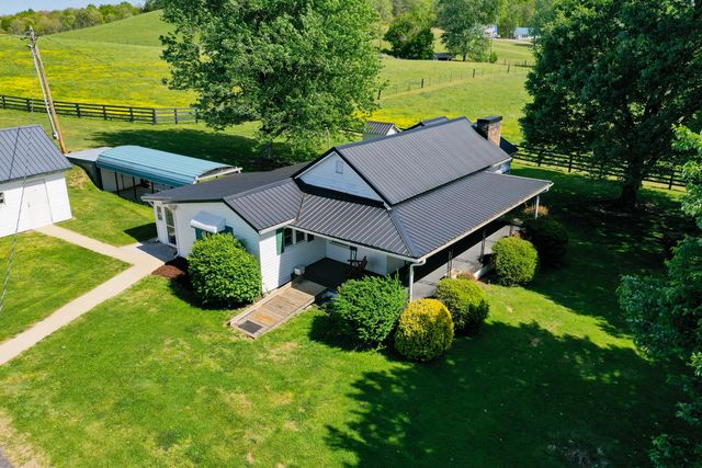 7409 Highway 490, East Bernstadt, KY 40729