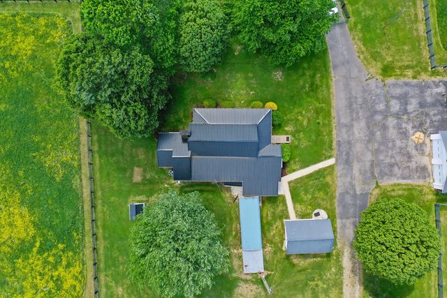 7409 Highway 490, East Bernstadt, KY 40729