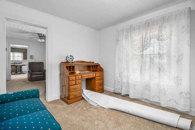7409 Highway 490, East Bernstadt, KY 40729