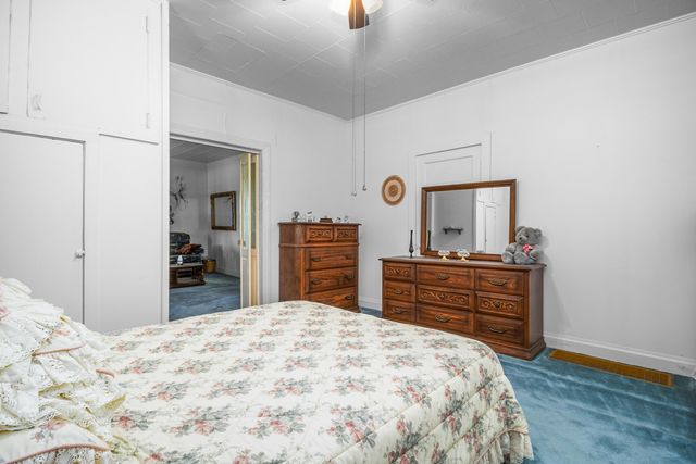 7409 Highway 490, East Bernstadt, KY 40729