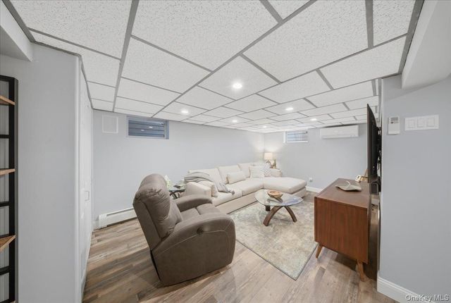 241 W 18th Street, Deer Park, NY 11729