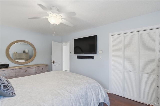 241 W 18th Street, Deer Park, NY 11729