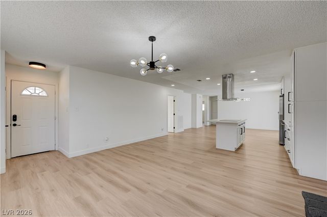 4382 Del Santos Drive, Las Vegas, NV 89121