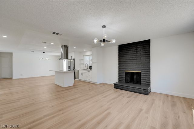 4382 Del Santos Drive, Las Vegas, NV 89121