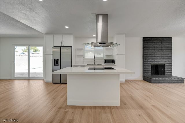 4382 Del Santos Drive, Las Vegas, NV 89121