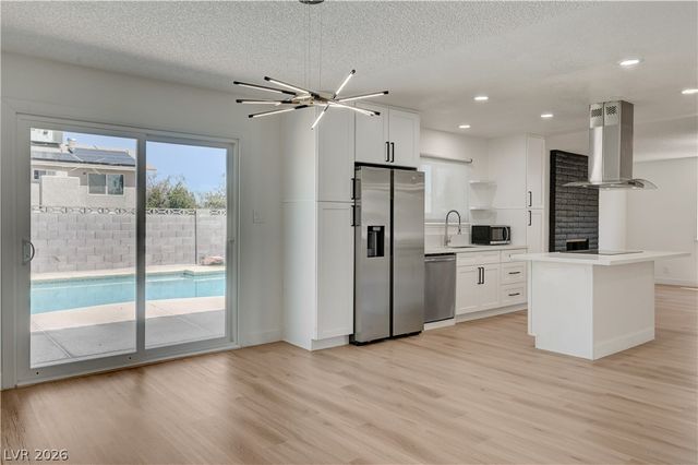 4382 Del Santos Drive, Las Vegas, NV 89121
