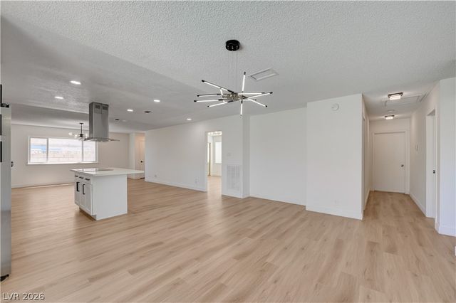 4382 Del Santos Drive, Las Vegas, NV 89121