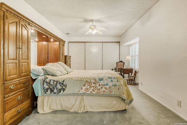 8201 Rimline Dr, San Antonio, TX 78251