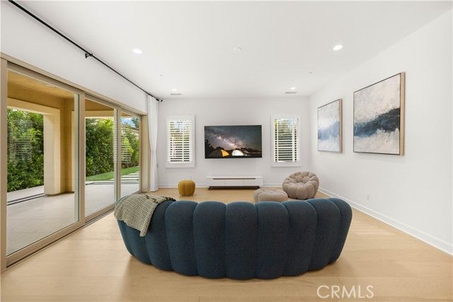 242 Sutters, Irvine, CA 92602