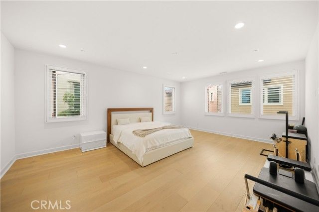 242 Sutters, Irvine, CA 92602