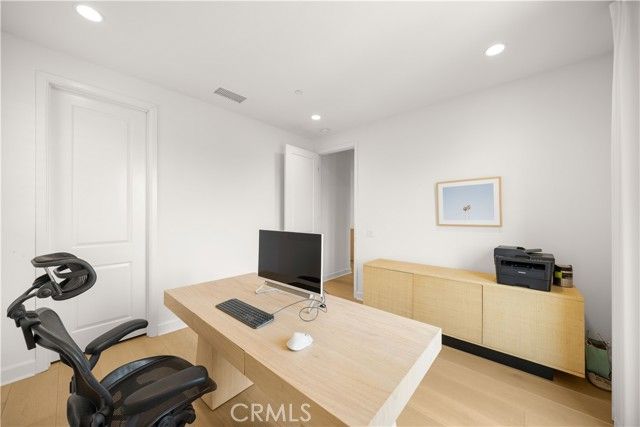 242 Sutters, Irvine, CA 92602