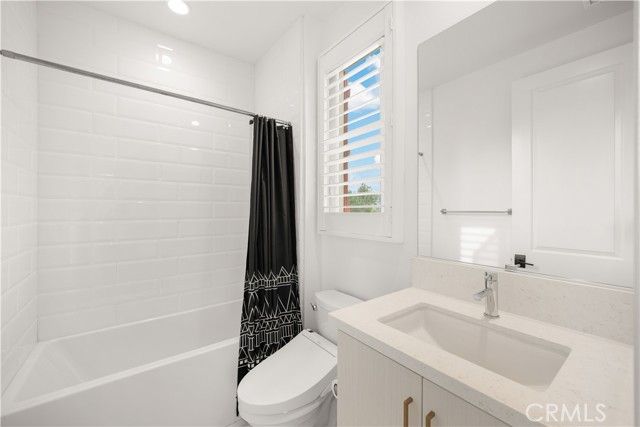 242 Sutters, Irvine, CA 92602