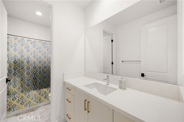 242 Sutters, Irvine, CA 92602