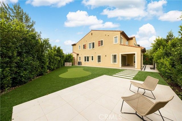 242 Sutters, Irvine, CA 92602