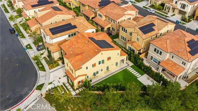 242 Sutters, Irvine, CA 92602