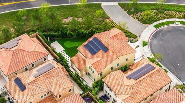 242 Sutters, Irvine, CA 92602