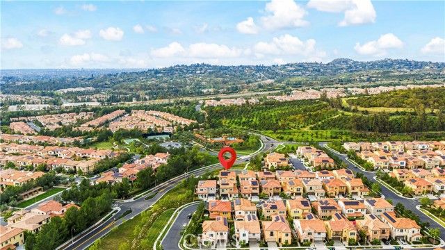 242 Sutters, Irvine, CA 92602