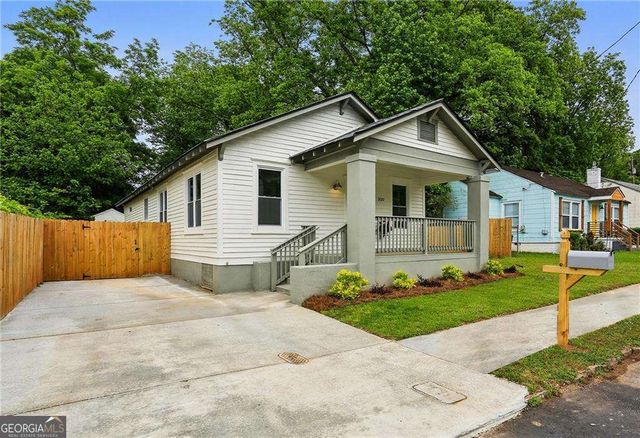 3072 Semmes Street, East Point, GA 30344