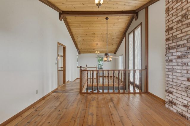 27510 Loma Prieta Way, Los Gatos, CA 95033
